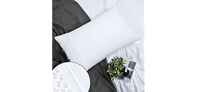 YINFUNG Boho Pillow Shams Standard White Macrame Tassel Pillowcase Set of 2 Fringe Crochet Tufted Cute Elegant Pretty 100% Cotton Romantic 20x26 Pillow Cover