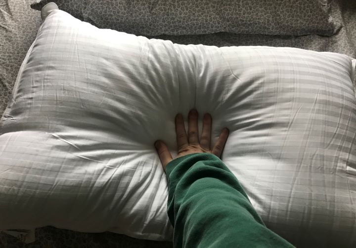 Confirming how breathable the non toxic pillow