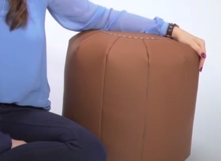 Reviewing the overall comfort and durability of the seating pillow