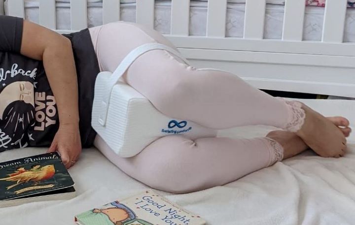  Examining the support and comfortability of the hip pillow from Everlasting Comfort