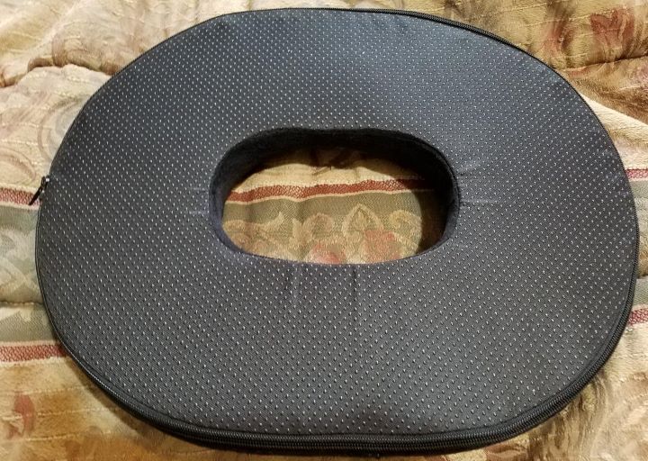 Analyzing the comfortability of the good donut pillow for your tailbone